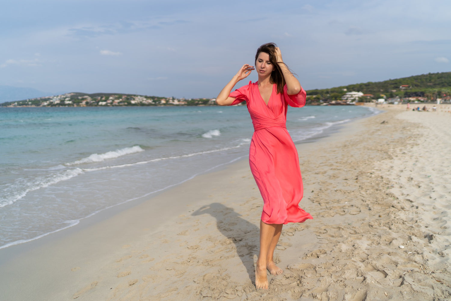 Effortless Summer Elegance — Discover the AVERON Deep V-neck Solid-color Beach Dress
