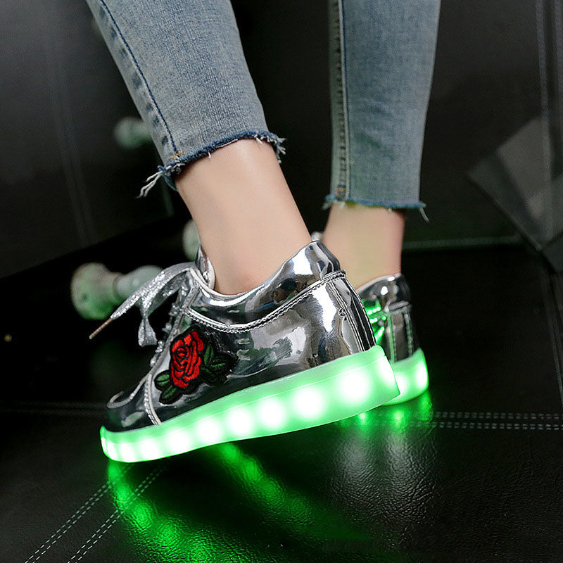 Unisex Sneakers With Rose-colored Applique LED Lighting Platform
