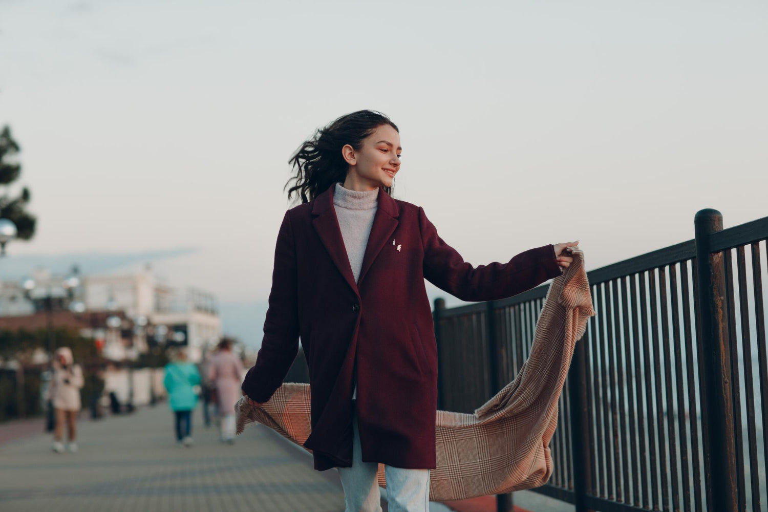 Modern Elegance Designed for Everyday Confidence — AVERON Women’s Collection